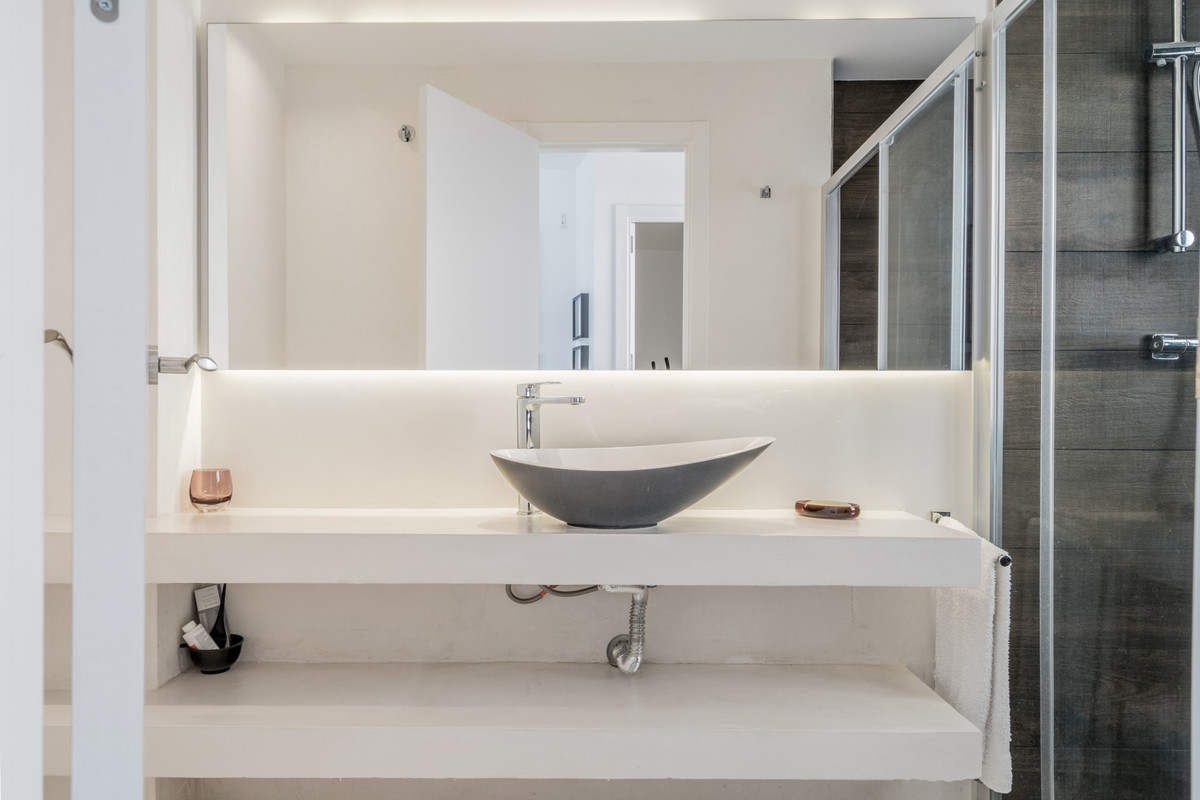 2 Bed Apartment for sale in Puerto De Cabopino Costa Del Sol, Málaga, Spain
