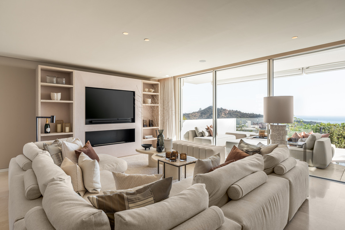 3 Bed Apartment for sale in Ojén Costa Del Sol, Málaga, Spain