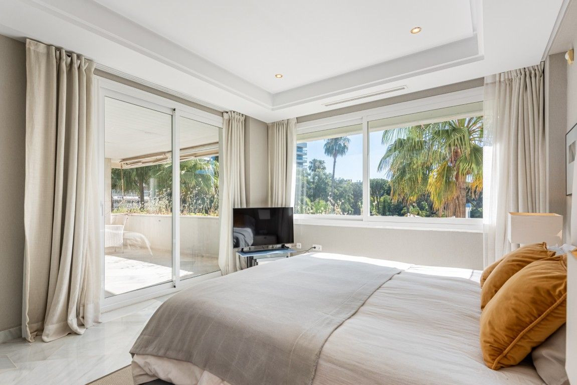 Se vende Apartamento Planta Baja de 2 dormitorios en Costa Del Sol, Málaga, España