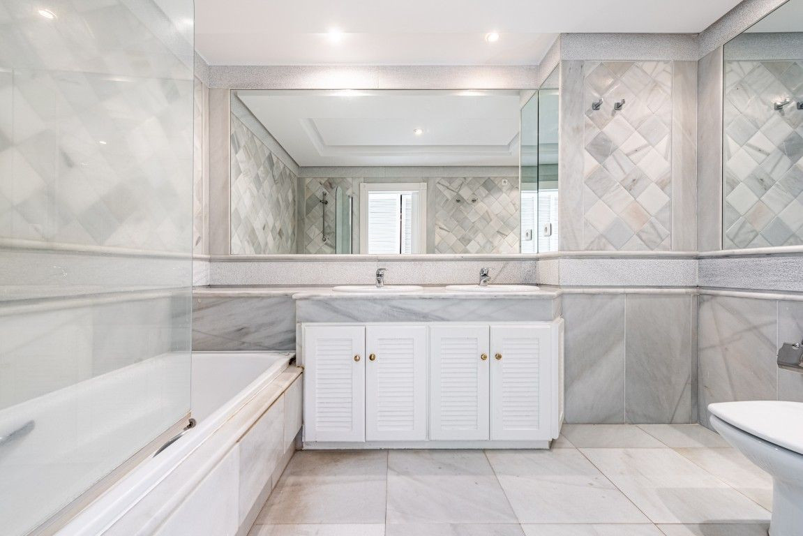 Se vende Apartamento Planta Baja de 2 dormitorios en Costa Del Sol, Málaga, España