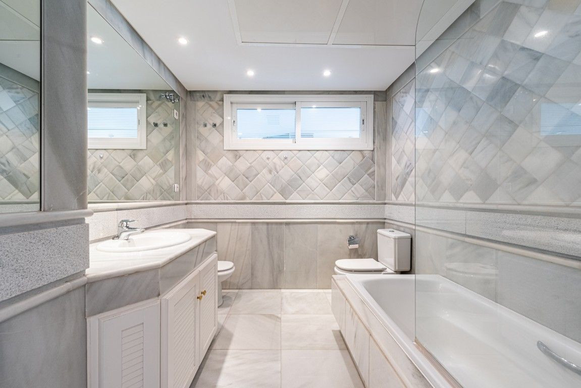 Se vende Apartamento Planta Baja de 2 dormitorios en Costa Del Sol, Málaga, España