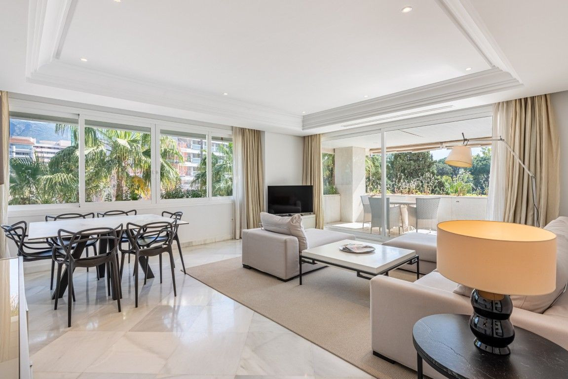 Se vende Apartamento Planta Baja de 2 dormitorios en Costa Del Sol, Málaga, España