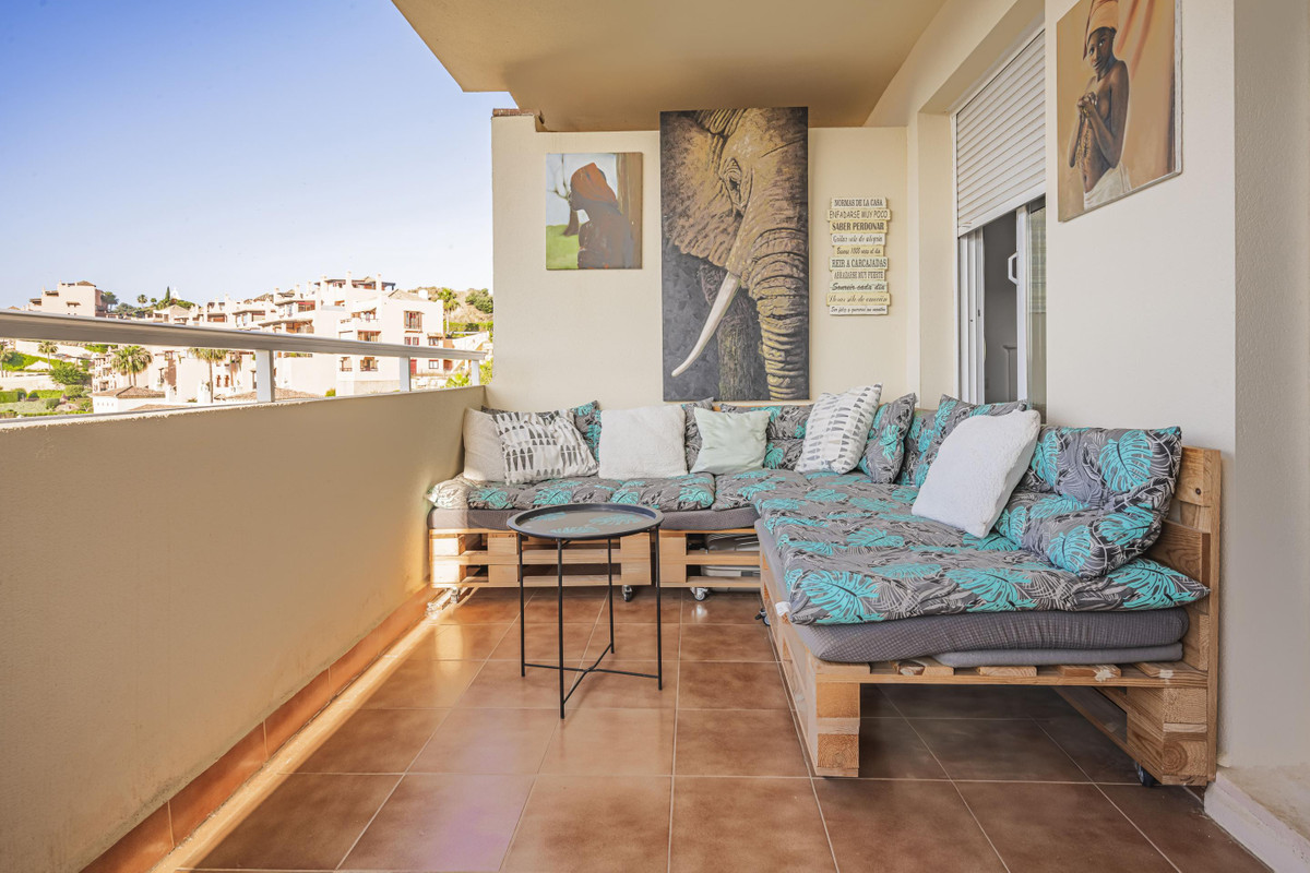 2 Bed Apartment for sale in Mijas Costa Del Sol, Málaga, Spain
