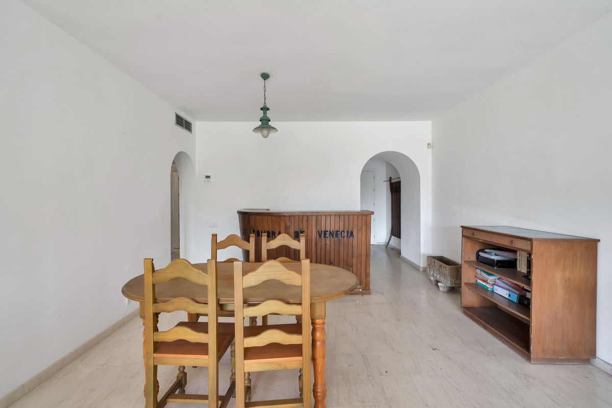 2 Bed Apartment for sale in Estepona Costa Del Sol, Málaga, Spain