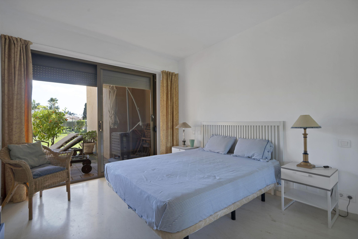2 Bed Apartment for sale in Estepona Costa Del Sol, Málaga, Spain