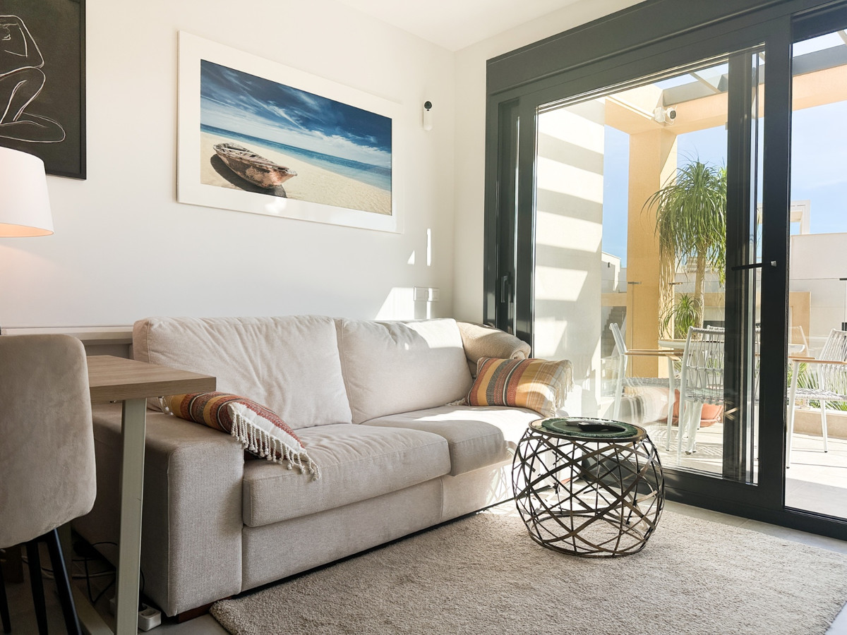 Se vende Apartamento en Planta Última de 2 dormitorios en Costa Blanca, Alicante, España