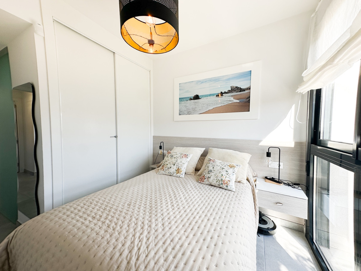 Se vende Apartamento en Planta Última de 2 dormitorios en Costa Blanca, Alicante, España