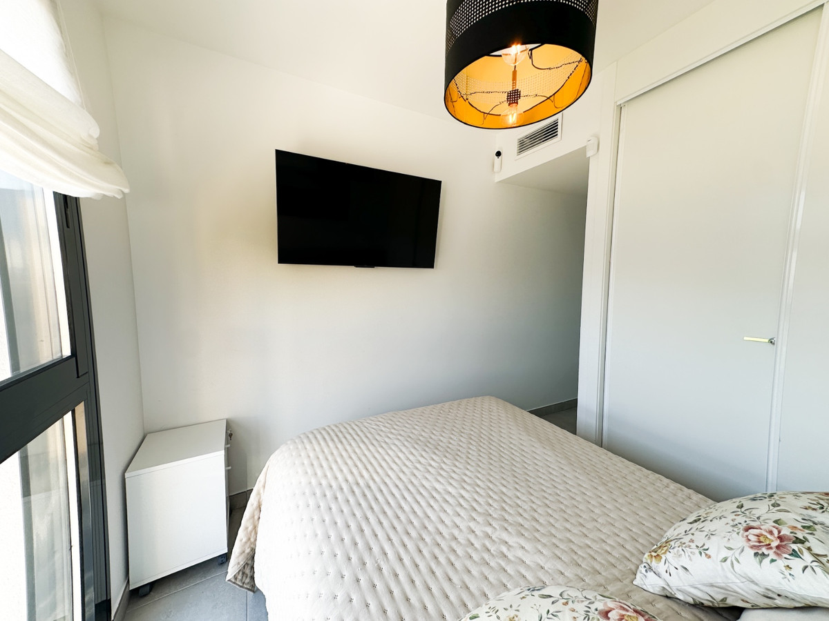 Se vende Apartamento en Planta Última de 2 dormitorios en Costa Blanca, Alicante, España