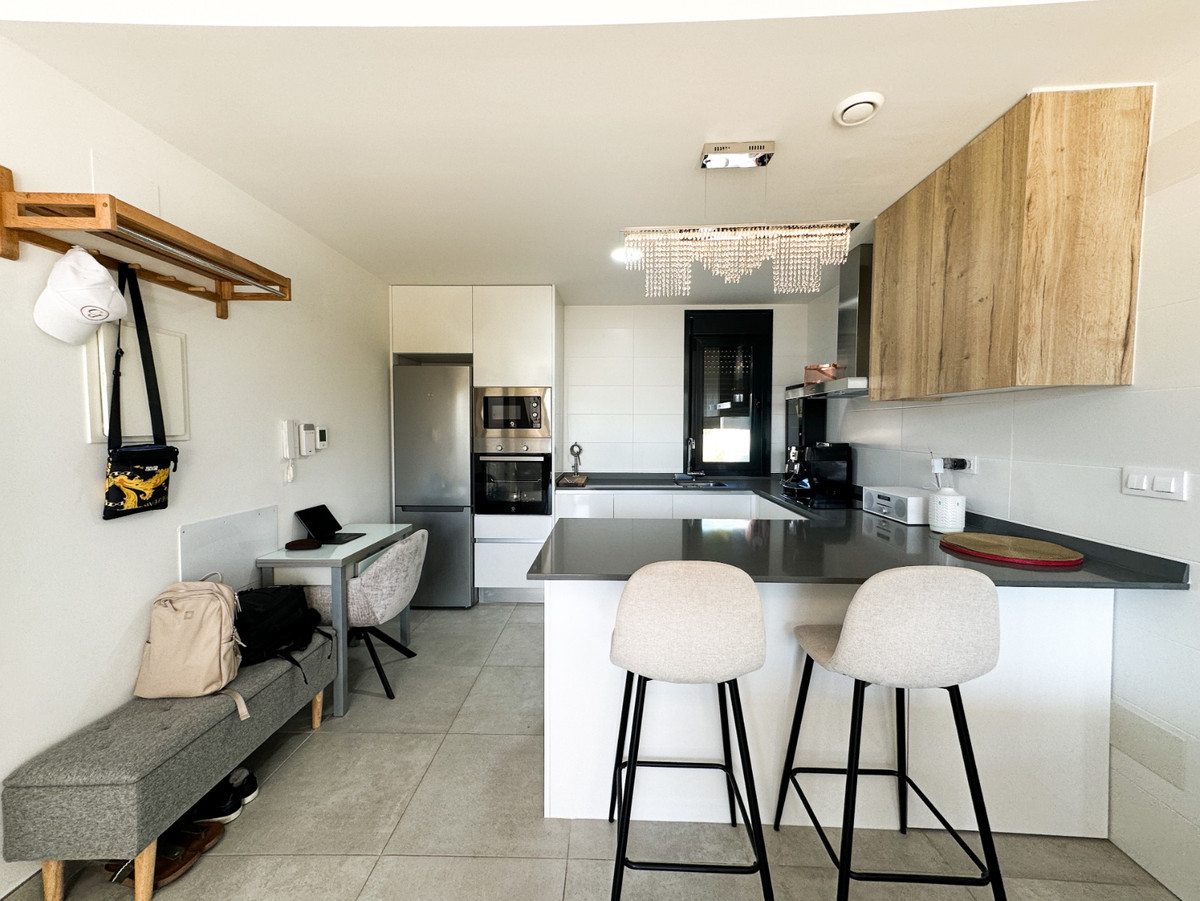 Se vende Apartamento en Planta Última de 2 dormitorios en Costa Blanca, Alicante, España