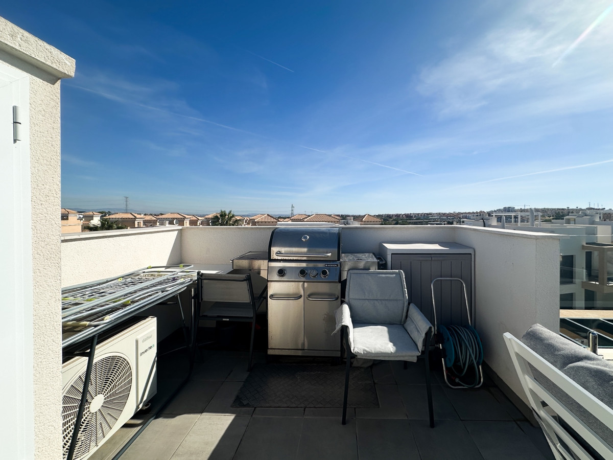 Se vende Apartamento en Planta Última de 2 dormitorios en Costa Blanca, Alicante, España