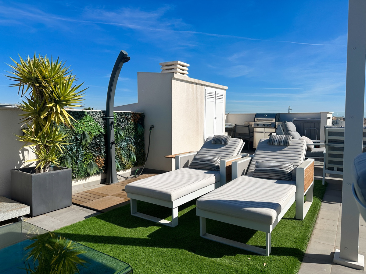 Se vende Apartamento en Planta Última de 2 dormitorios en Costa Blanca, Alicante, España