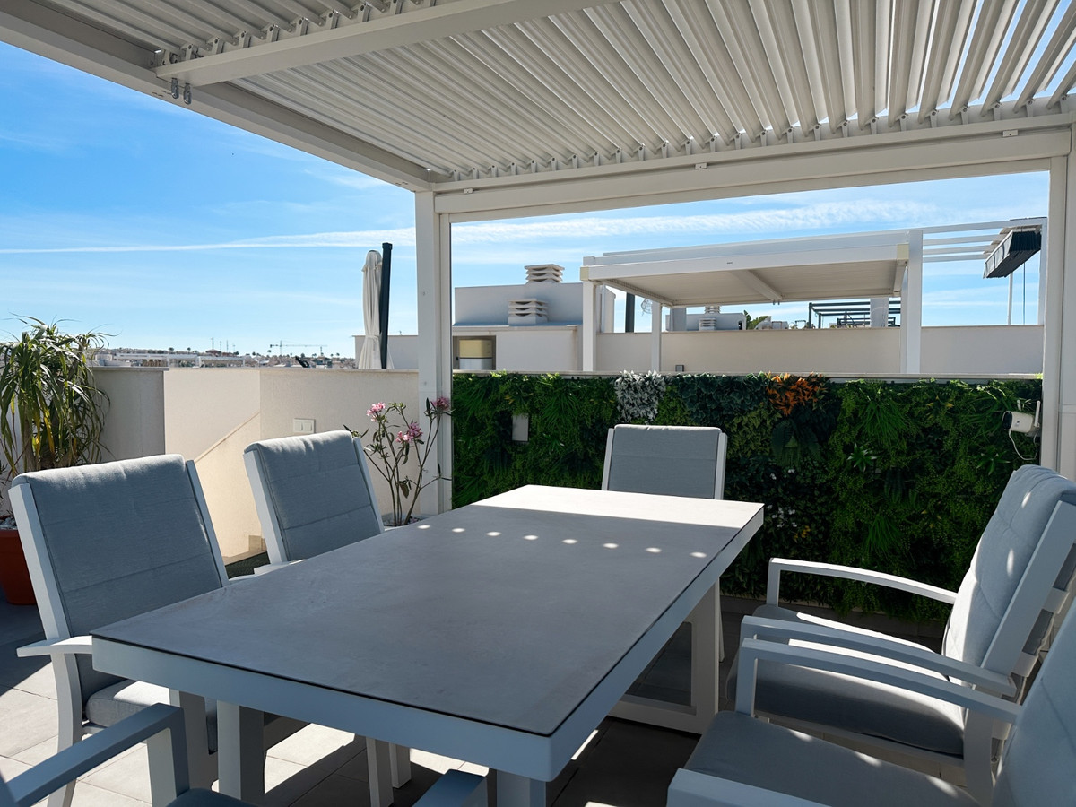 Se vende Apartamento en Planta Última de 2 dormitorios en Costa Blanca, Alicante, España