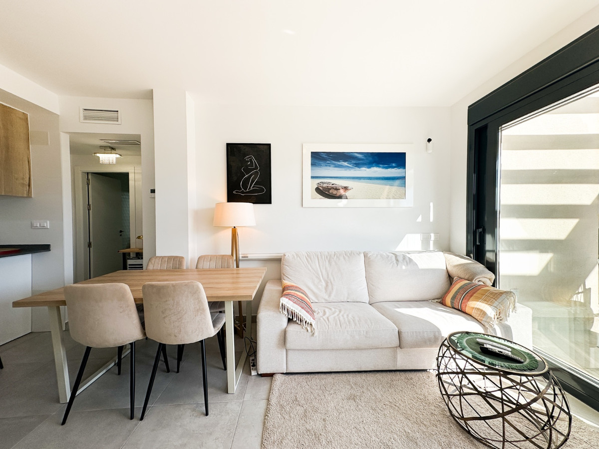 Se vende Apartamento en Planta Última de 2 dormitorios en Costa Blanca, Alicante, España