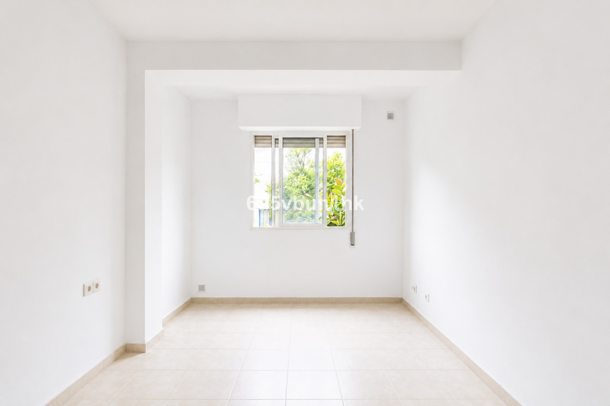 3 Bed Apartment for sale in Marbella Costa Del Sol, Málaga, Spain