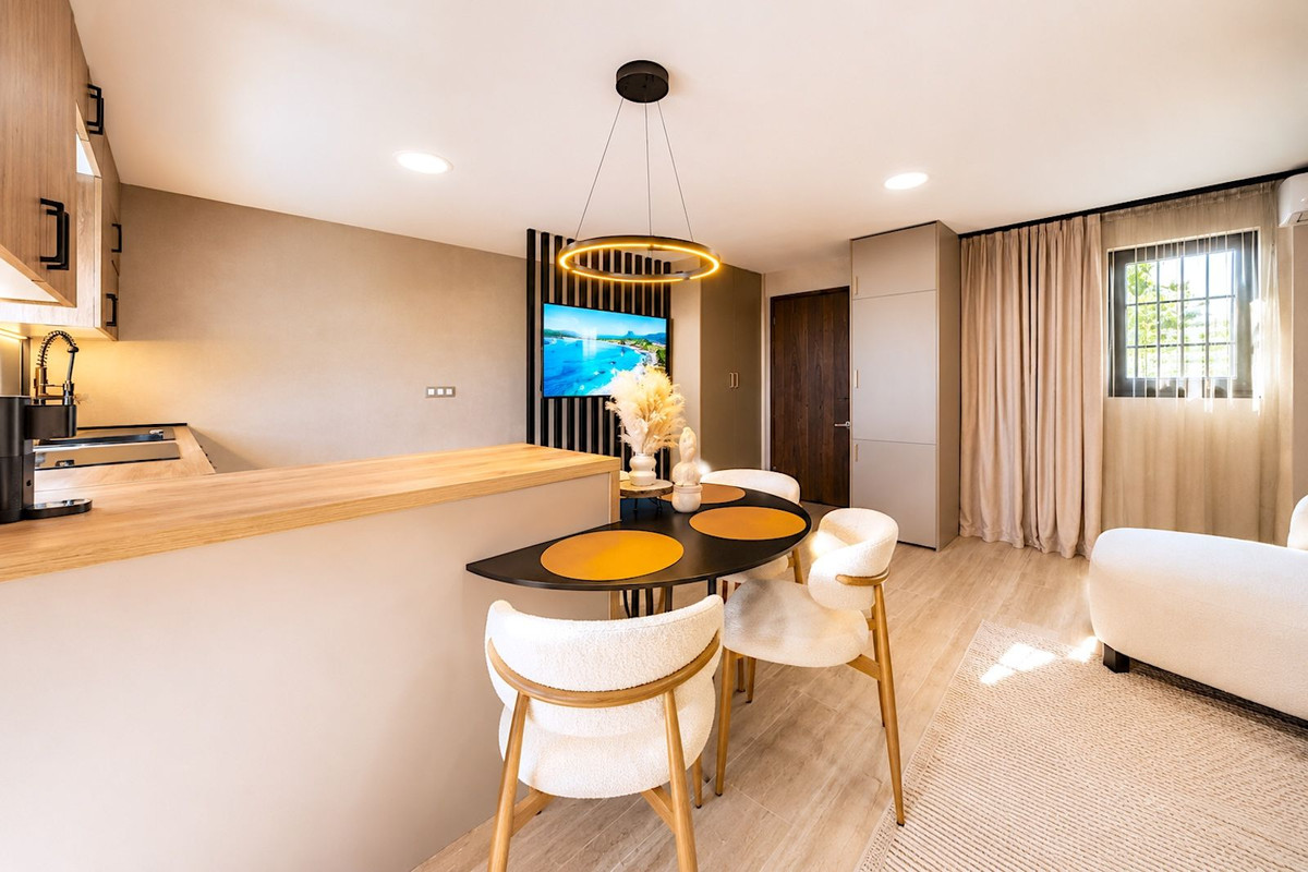 2 Bed Apartment for sale in Mijas Costa Del Sol, Málaga, Spain