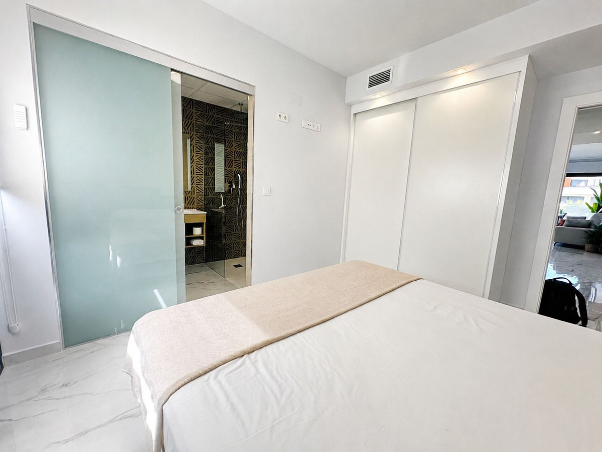 Se vende Apartamento Planta Media de 2 dormitorios en Costa Blanca, Alicante, España