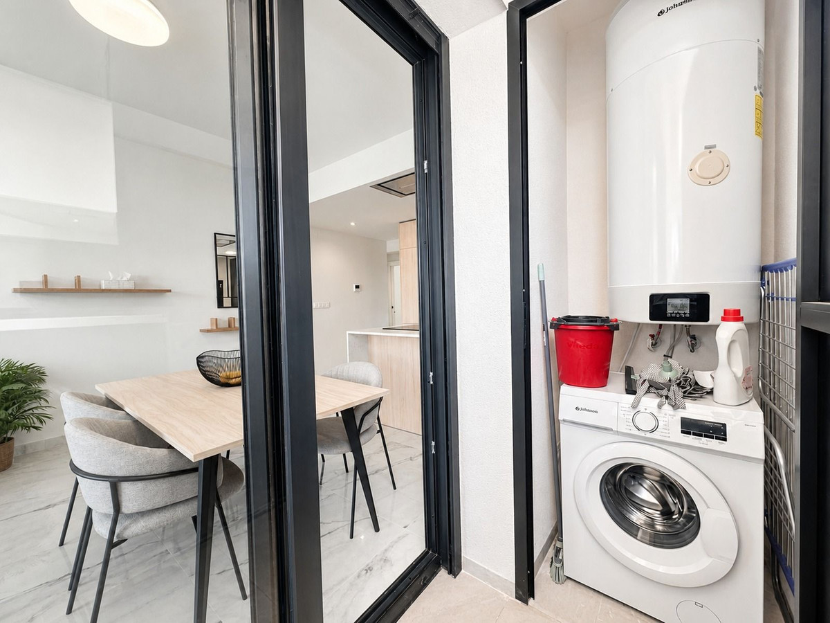 Se vende Apartamento Planta Media de 2 dormitorios en Costa Blanca, Alicante, España