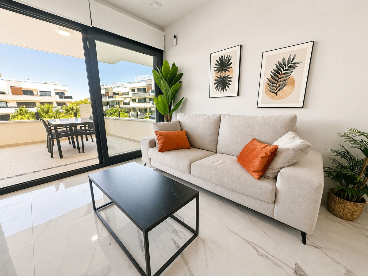 Se vende Apartamento Planta Media de 2 dormitorios en Costa Blanca, Alicante, España