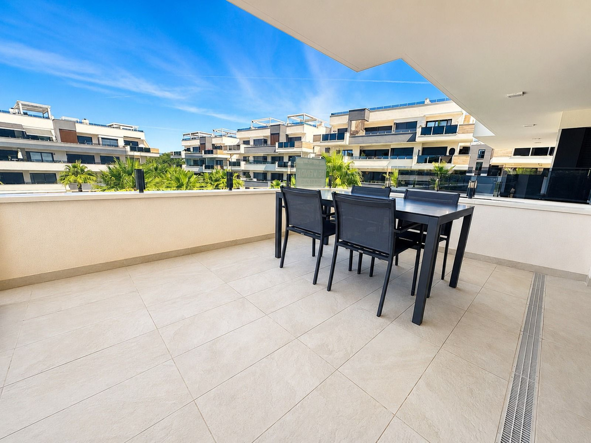 Se vende Apartamento Planta Media de 2 dormitorios en Costa Blanca, Alicante, España