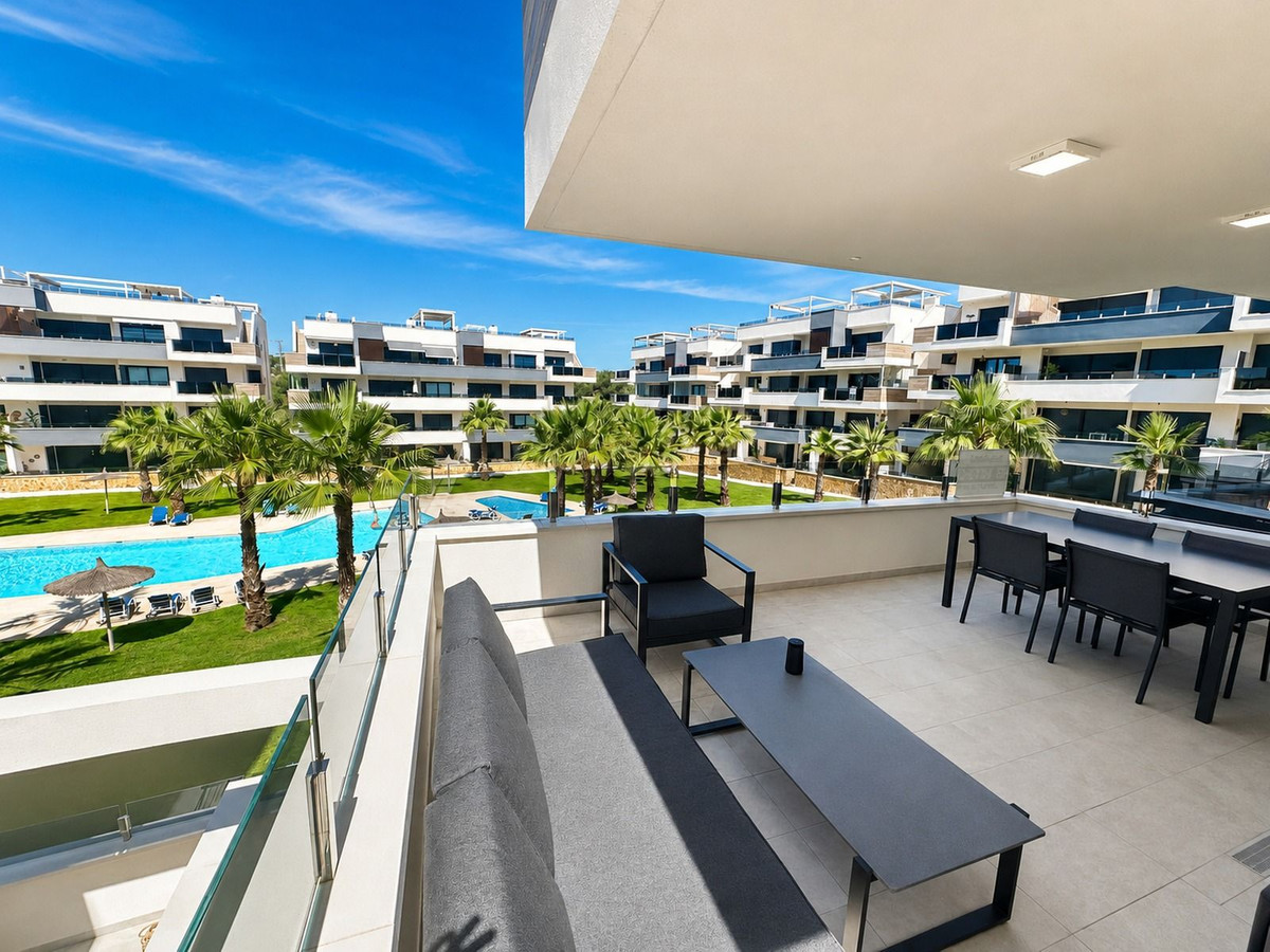 Se vende Apartamento Planta Media de 2 dormitorios en Costa Blanca, Alicante, España