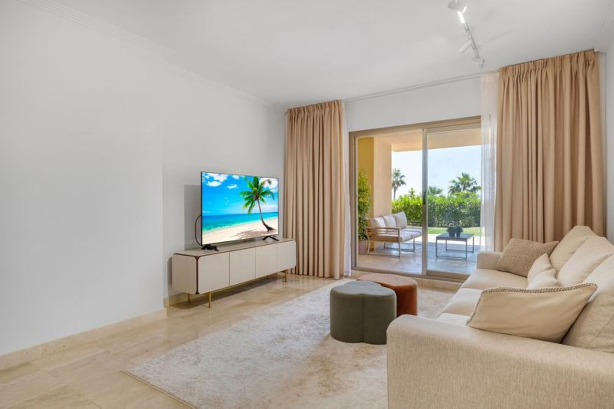 Se vende Apartamento Planta Baja de 3 dormitorios en Costa Del Sol, Málaga, España