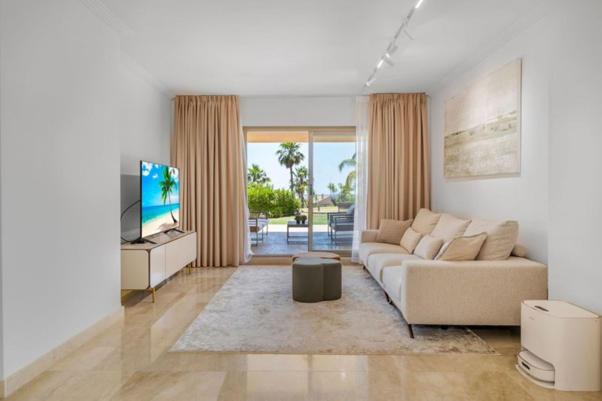 Se vende Apartamento Planta Baja de 3 dormitorios en Costa Del Sol, Málaga, España