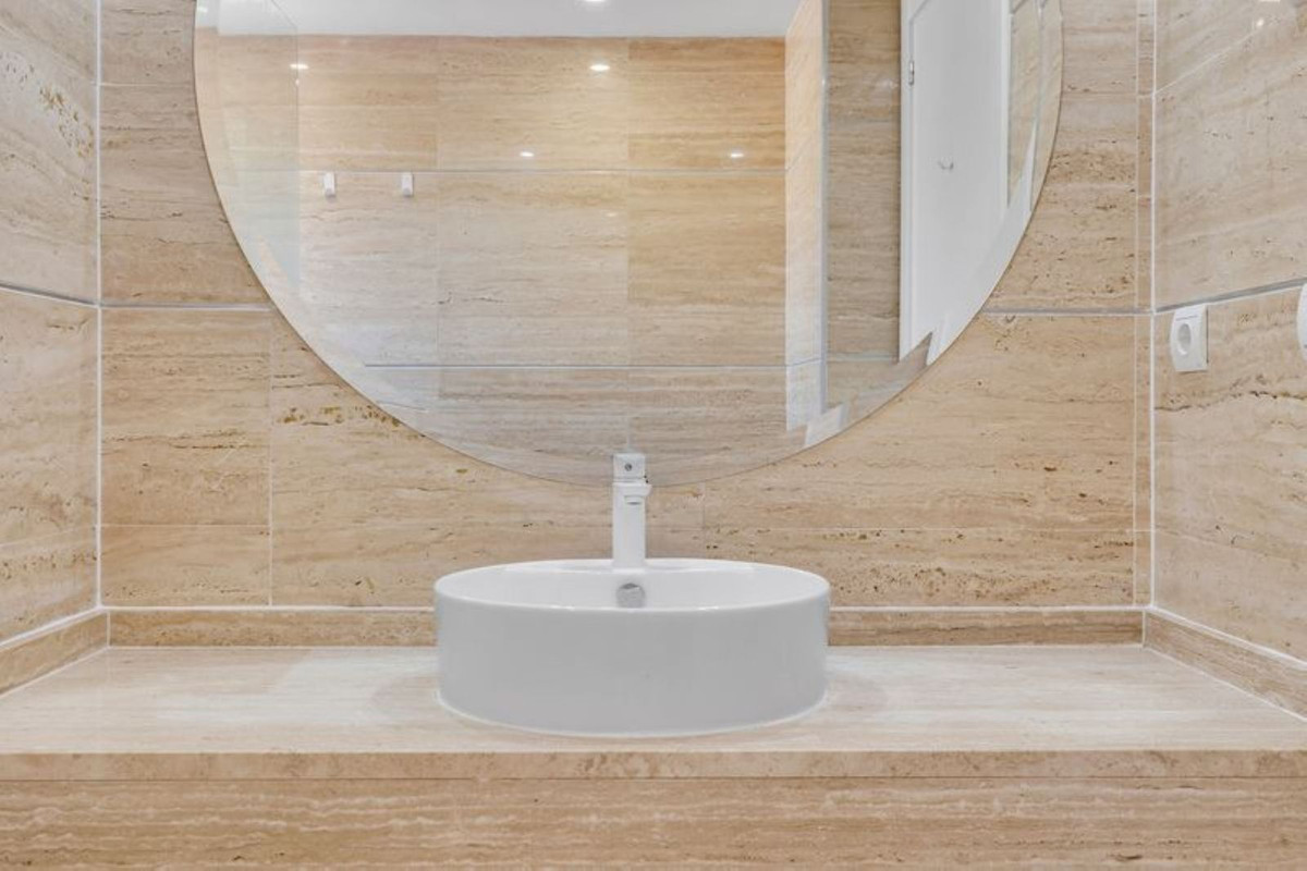 Se vende Apartamento Planta Baja de 3 dormitorios en Costa Del Sol, Málaga, España