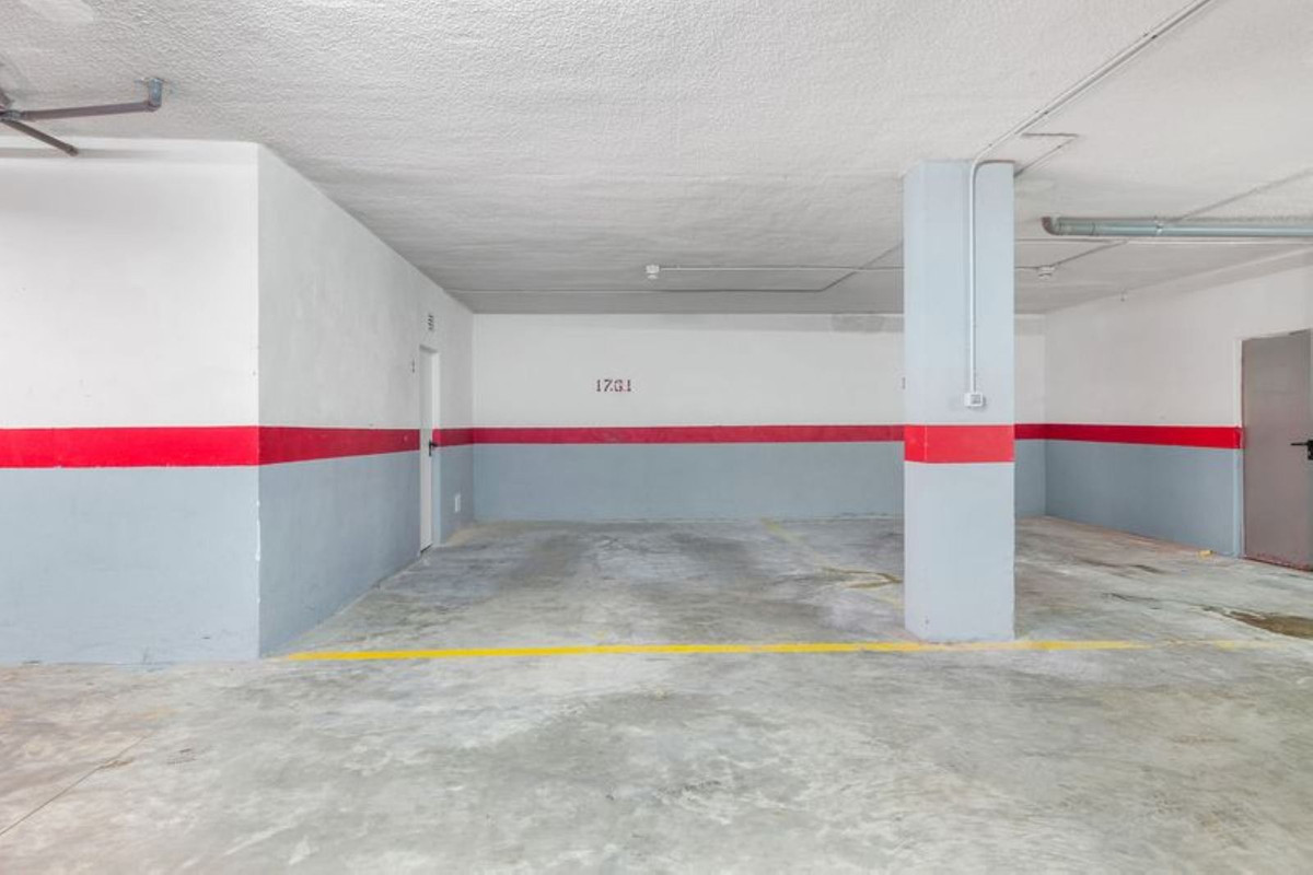Se vende Apartamento Planta Baja de 3 dormitorios en Costa Del Sol, Málaga, España