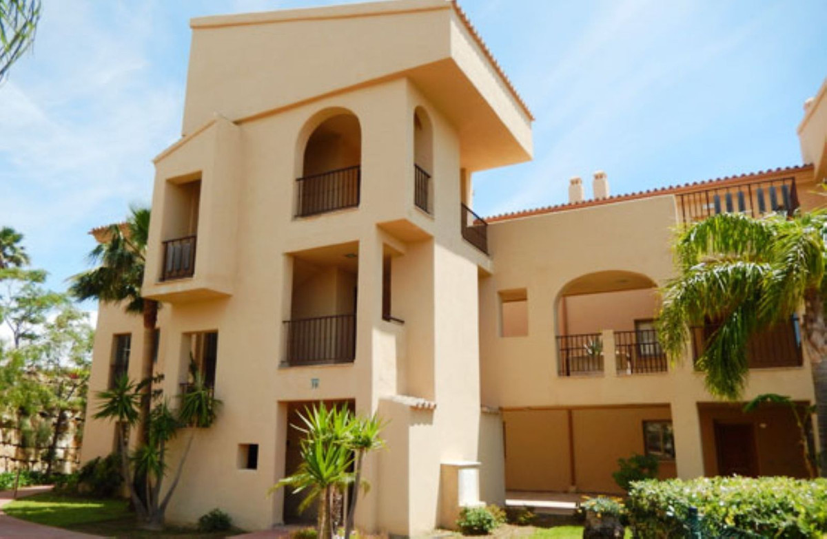 Se vende Apartamento Planta Baja de 3 dormitorios en Costa Del Sol, Málaga, España