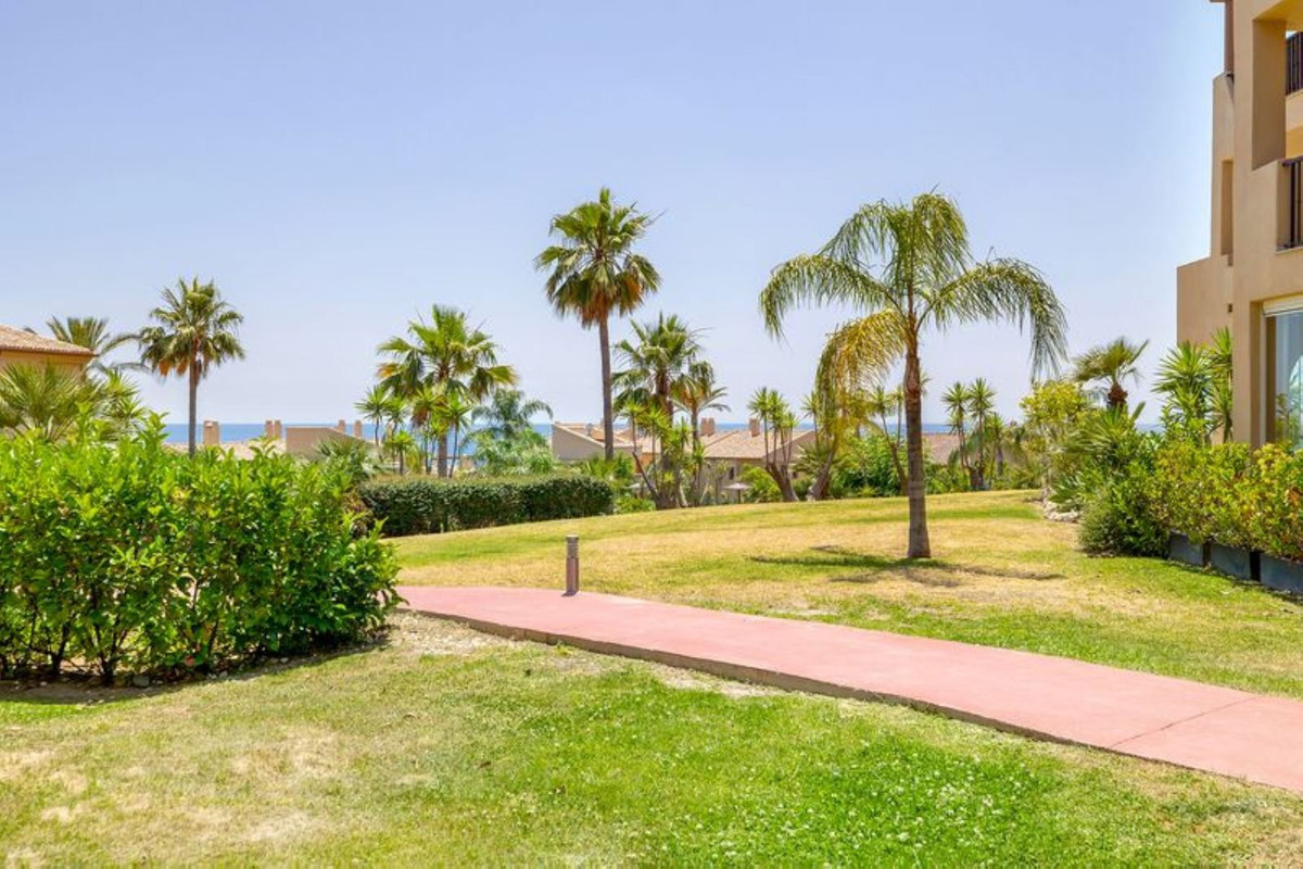Se vende Apartamento Planta Baja de 3 dormitorios en Costa Del Sol, Málaga, España