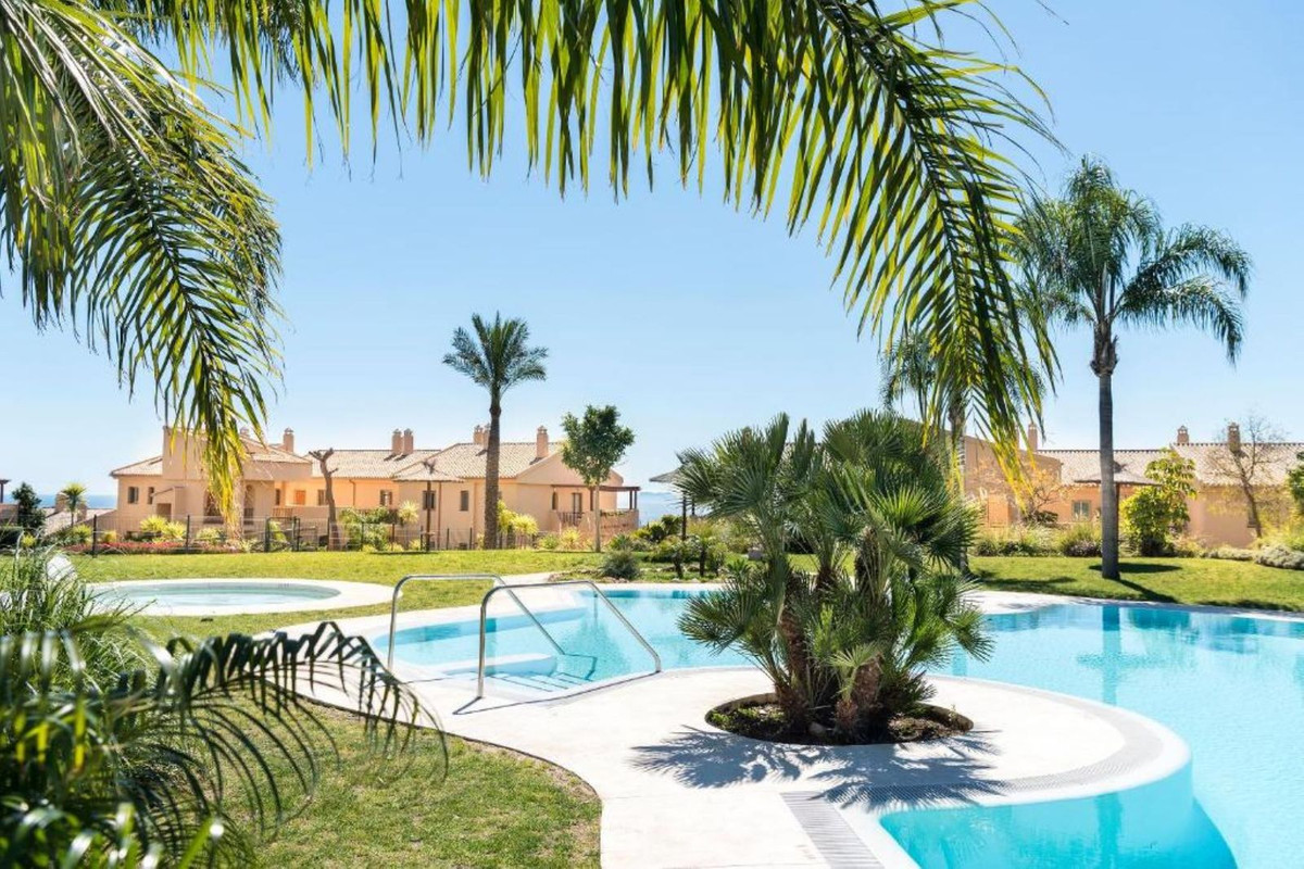 Se vende Apartamento Planta Baja de 3 dormitorios en Costa Del Sol, Málaga, España
