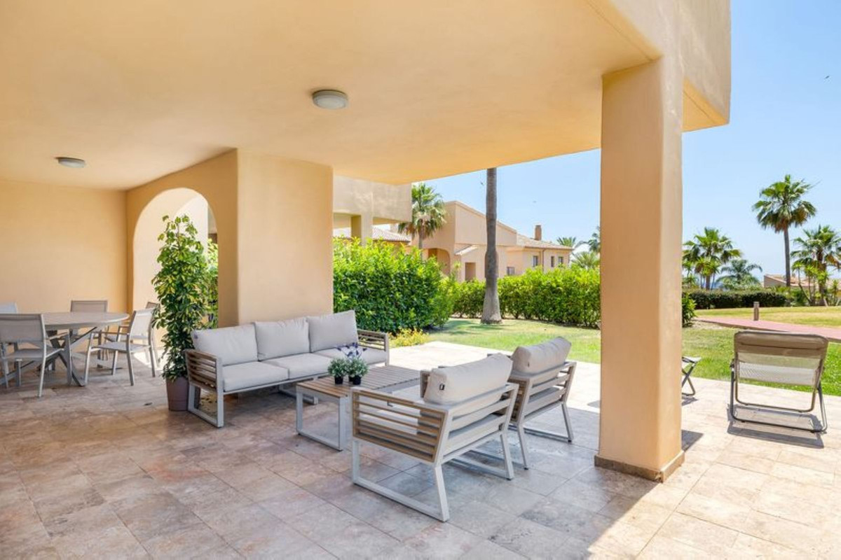 Se vende Apartamento Planta Baja de 3 dormitorios en Costa Del Sol, Málaga, España
