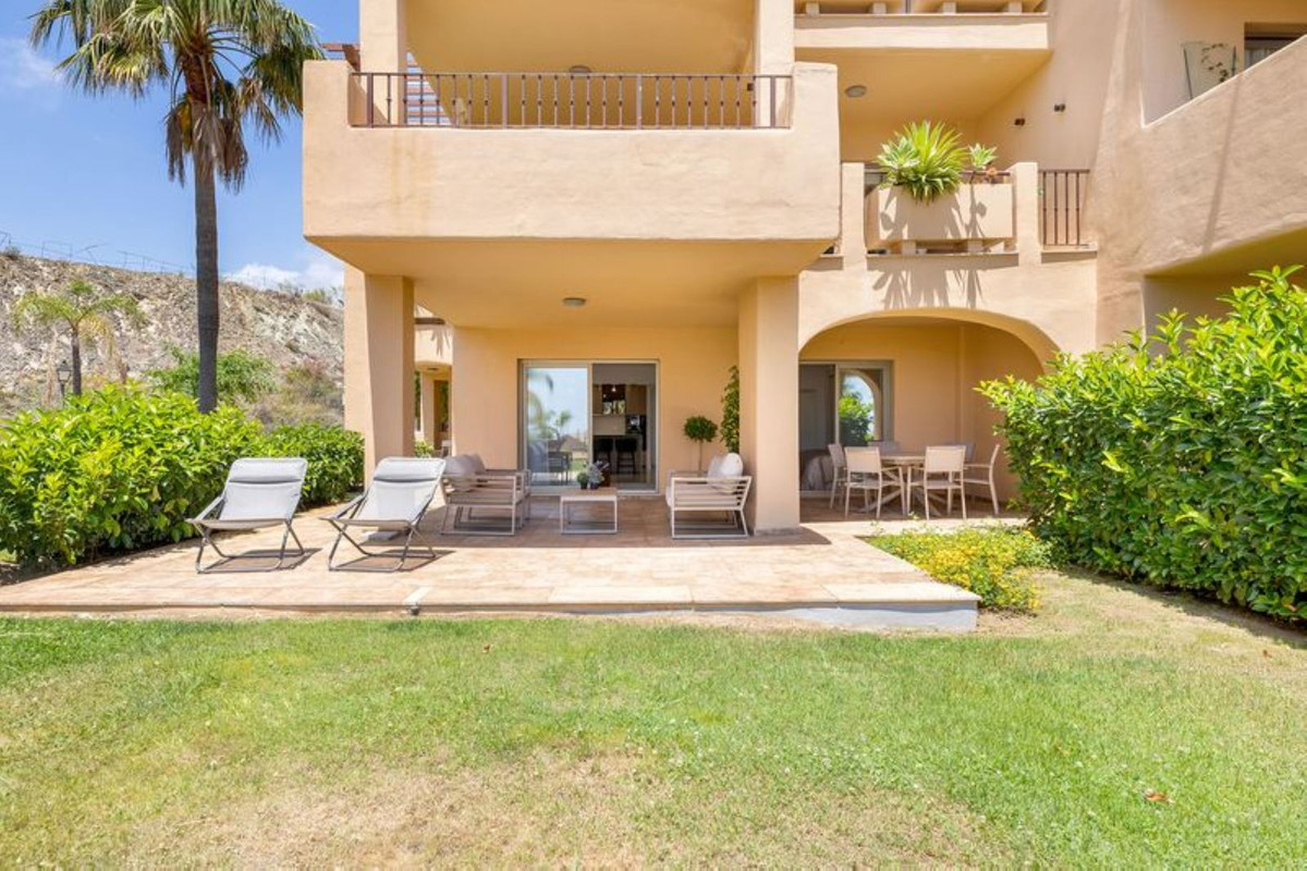 Se vende Apartamento Planta Baja de 3 dormitorios en Costa Del Sol, Málaga, España