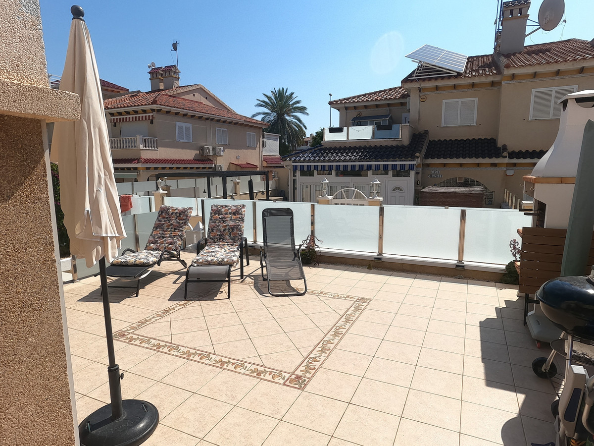2 Bed Apartment for sale in Playa Flamenca Costa Blanca, Alicante, Spain