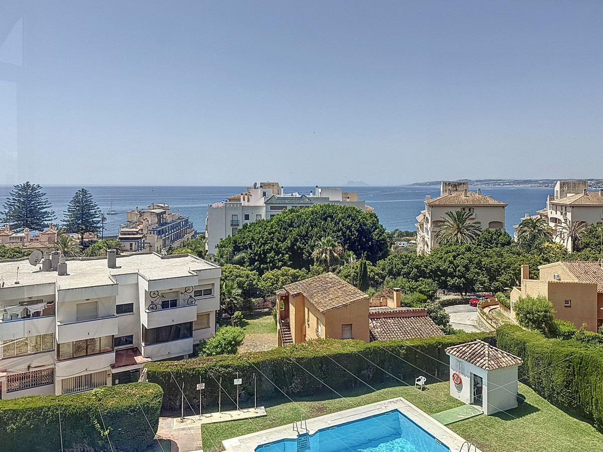 3 Bed Apartment for sale in Estepona Costa Del Sol, Málaga, Spain