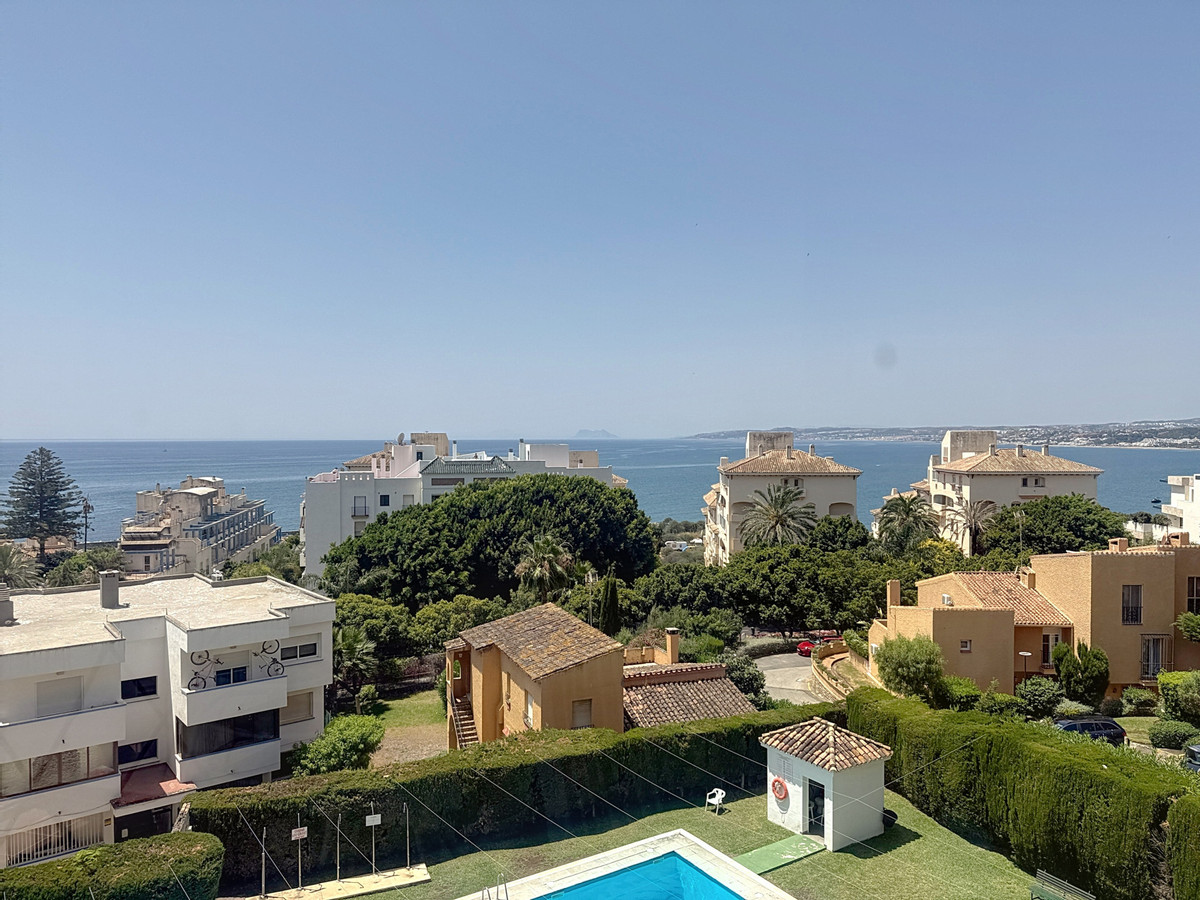 3 Bed Apartment for sale in Estepona Costa Del Sol, Málaga, Spain