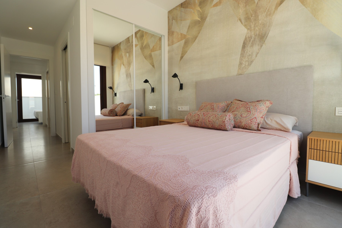Se vende Apartamento Planta Baja de 3 dormitorios en Costa Blanca, Alicante, España