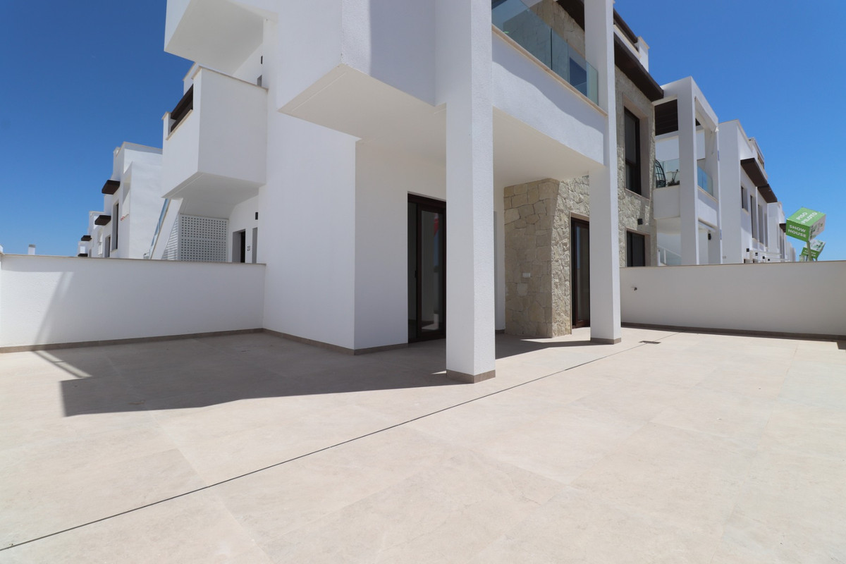 Se vende Apartamento Planta Baja de 3 dormitorios en Costa Blanca, Alicante, España
