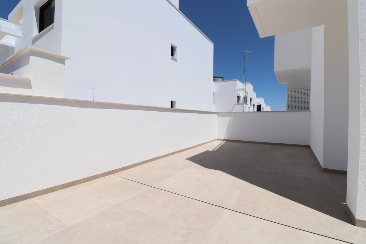 Se vende Apartamento Planta Baja de 3 dormitorios en Costa Blanca, Alicante, España