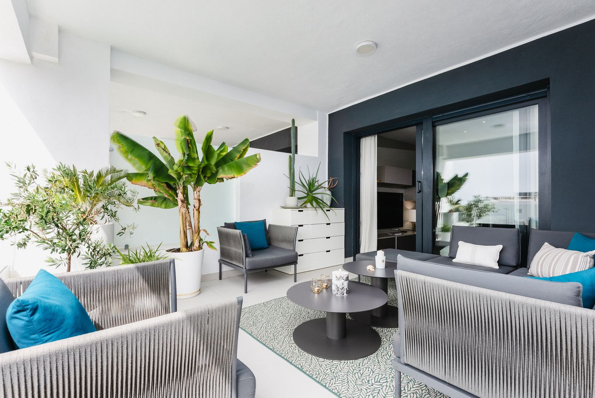 2 Bed Apartment for sale in Estepona Costa Del Sol, Málaga, Spain