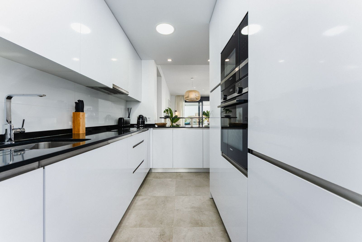 2 Bed Apartment for sale in Estepona Costa Del Sol, Málaga, Spain
