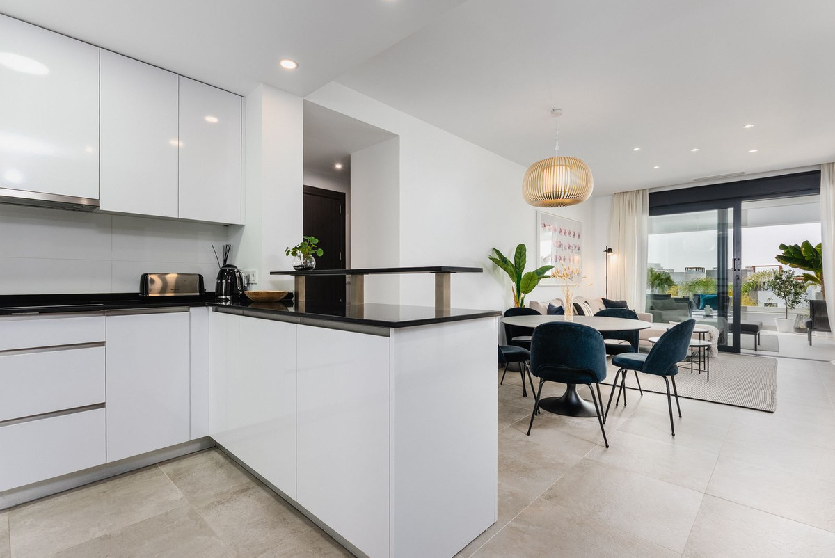 2 Bed Apartment for sale in Estepona Costa Del Sol, Málaga, Spain