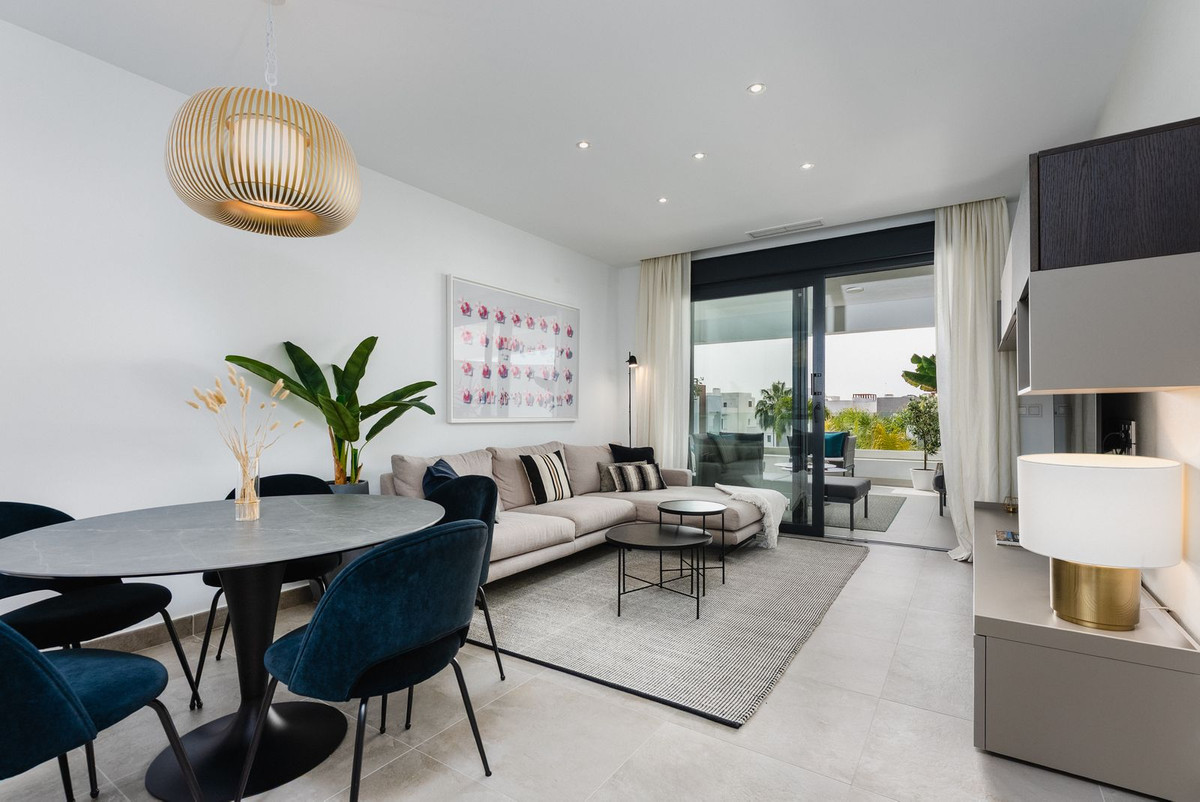 2 Bed Apartment for sale in Estepona Costa Del Sol, Málaga, Spain