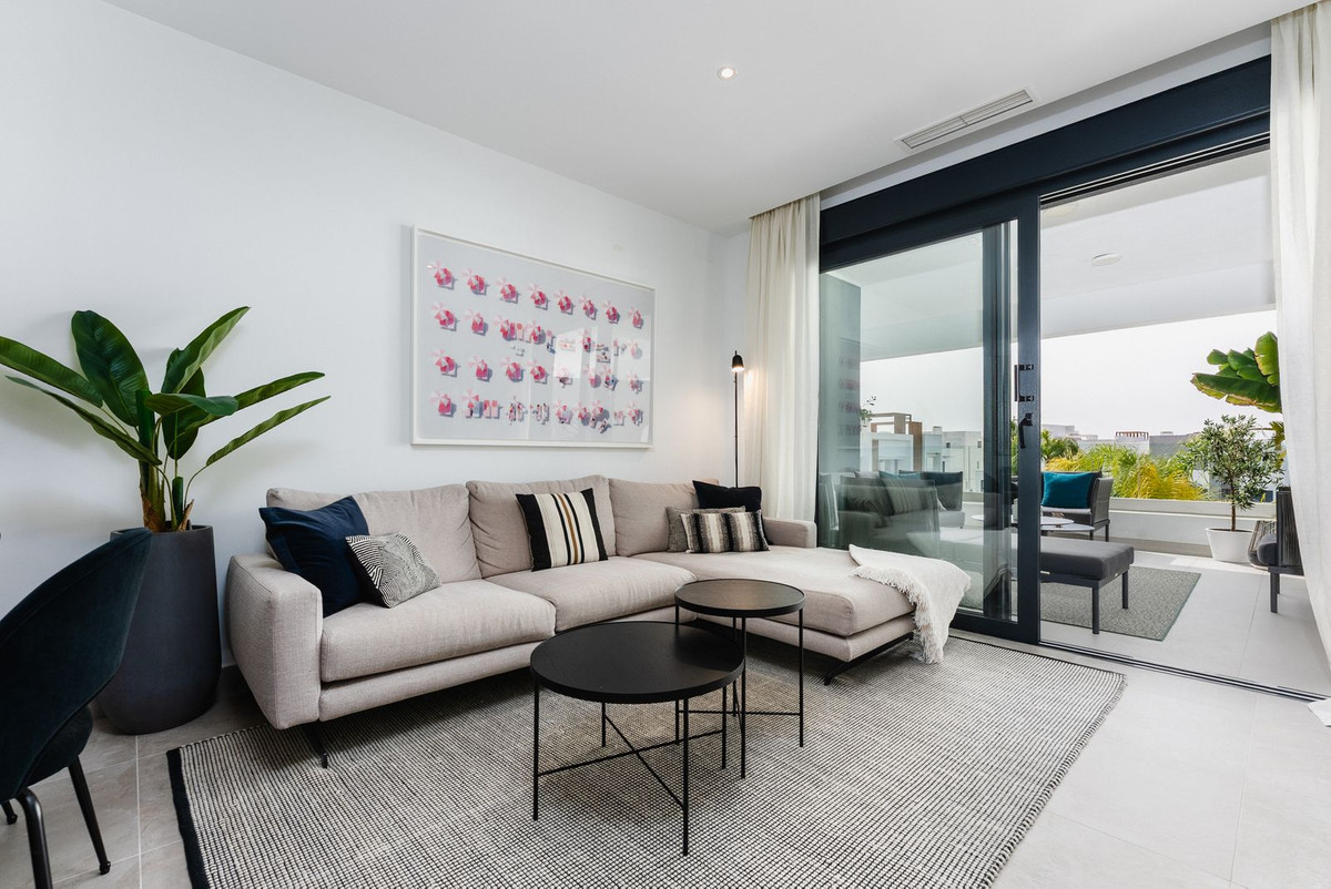 2 Bed Apartment for sale in Estepona Costa Del Sol, Málaga, Spain
