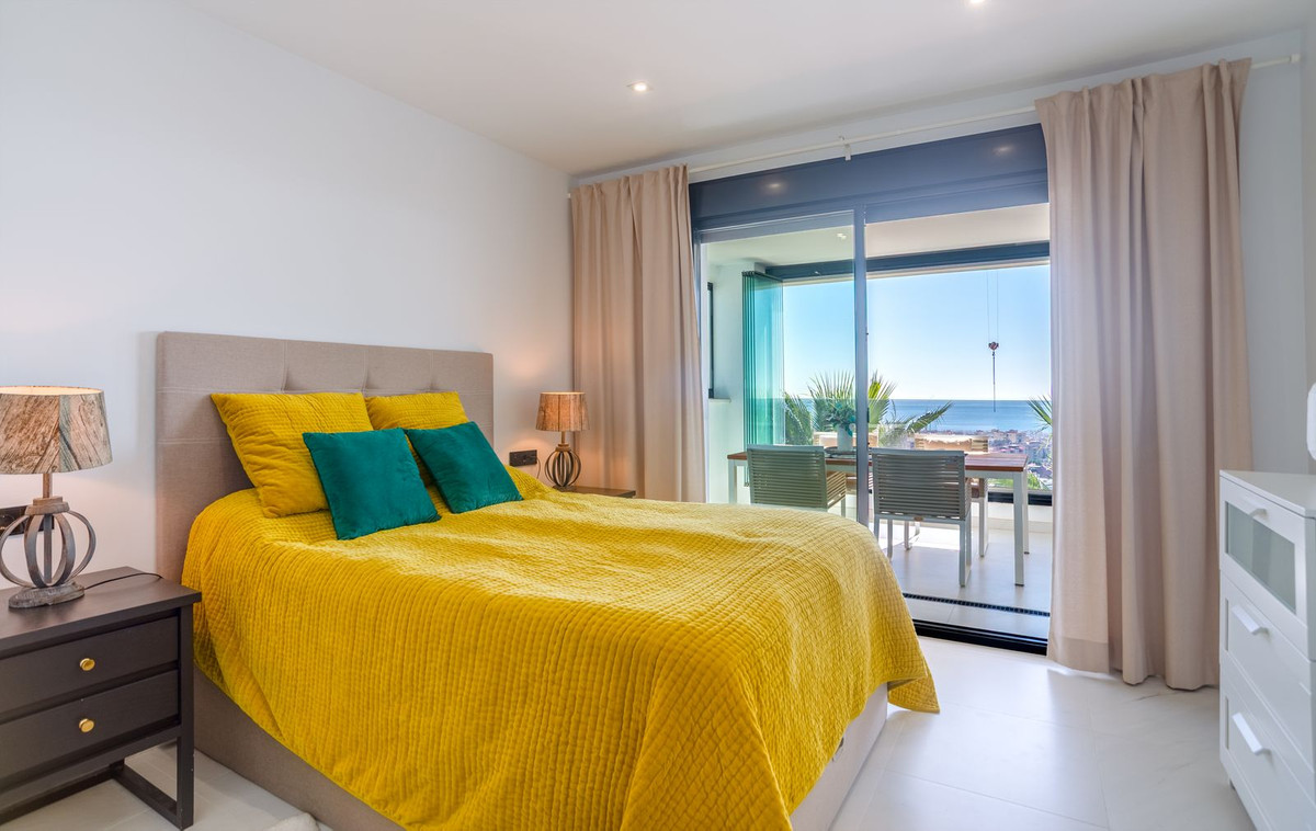 2 Bed Apartment for sale in Estepona Costa Del Sol, Málaga, Spain