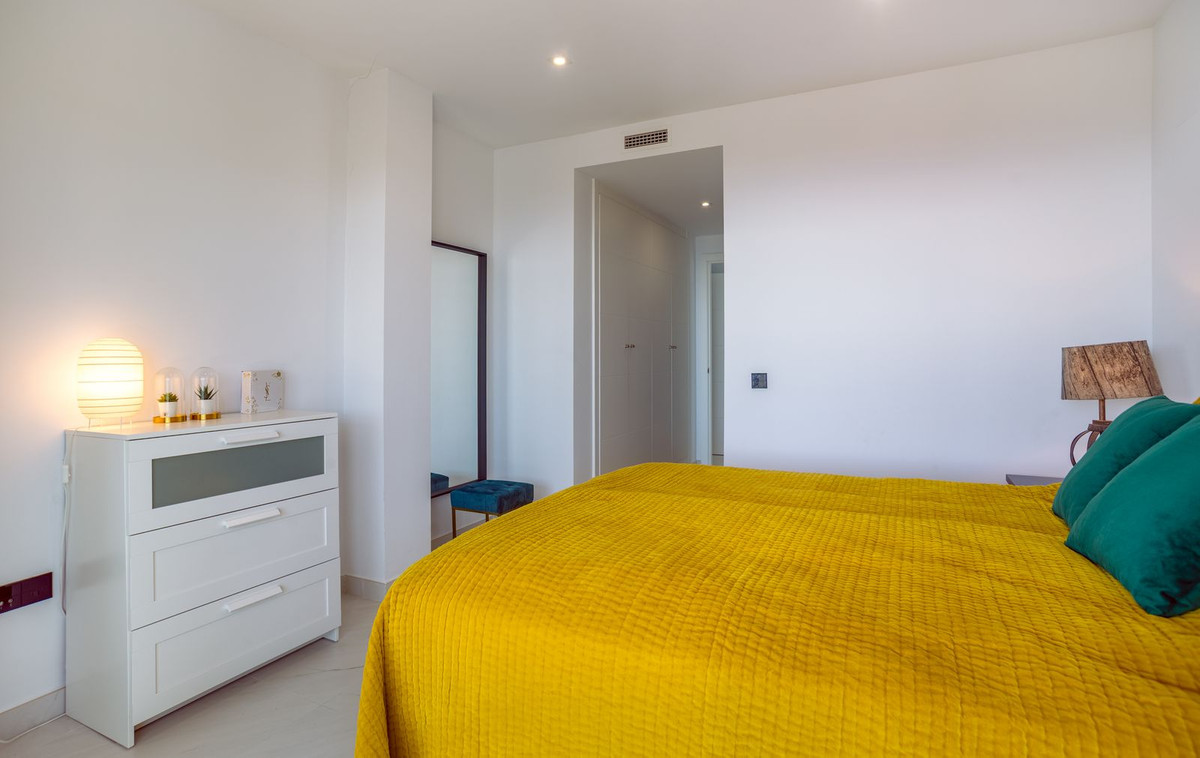 2 Bed Apartment for sale in Estepona Costa Del Sol, Málaga, Spain