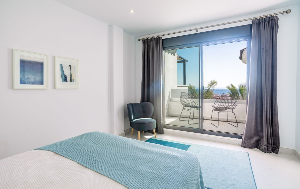 2 Bed Apartment for sale in Estepona Costa Del Sol, Málaga, Spain
