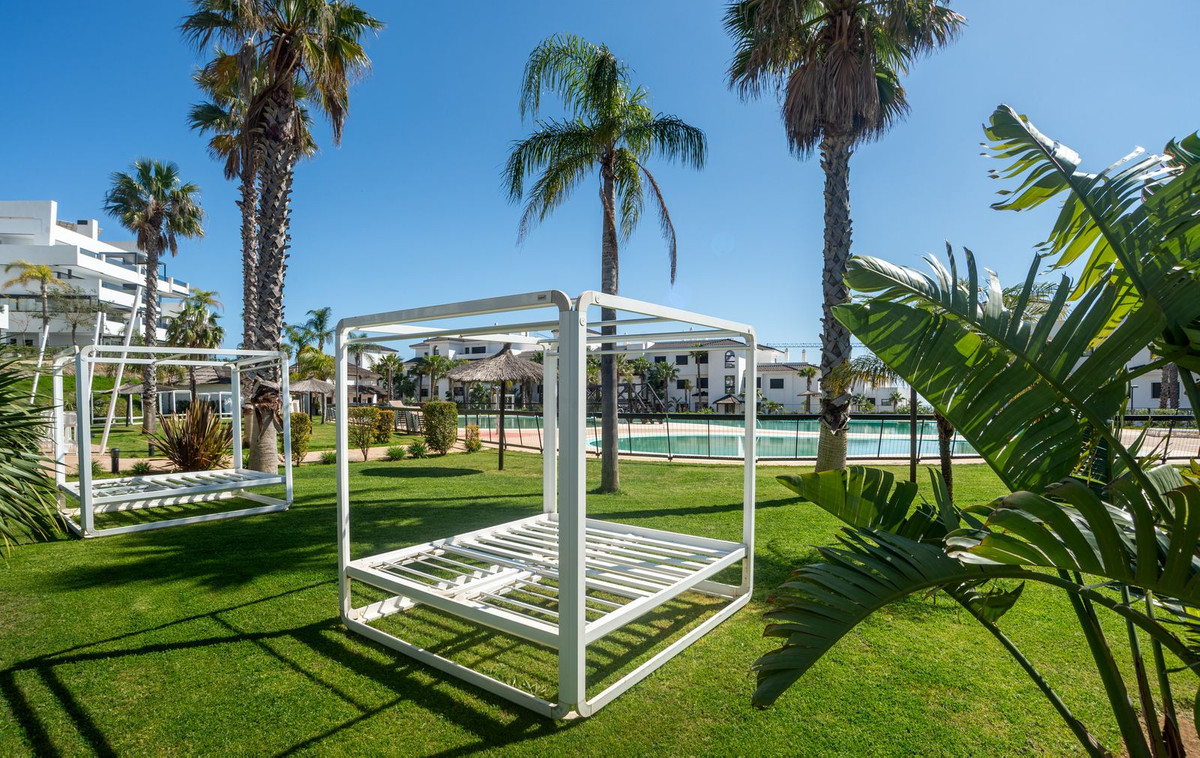 2 Bed Apartment for sale in Estepona Costa Del Sol, Málaga, Spain