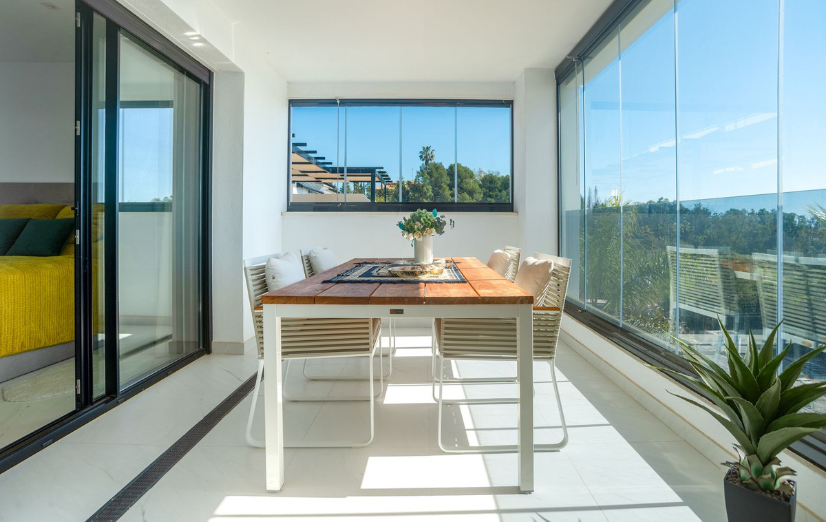 2 Bed Apartment for sale in Estepona Costa Del Sol, Málaga, Spain