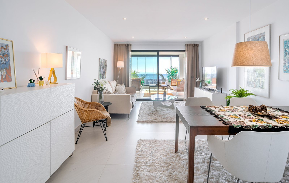 2 Bed Apartment for sale in Estepona Costa Del Sol, Málaga, Spain